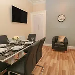 North Shore Apartment